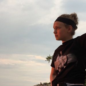 Meet your Posher, Jillian